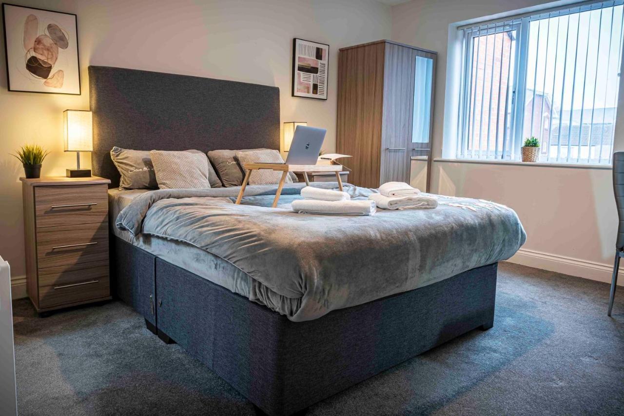 1 Bed House At Velvet Serviced Accommodation Swansea With Free Parking & Wifi - Sa1 Εξωτερικό φωτογραφία