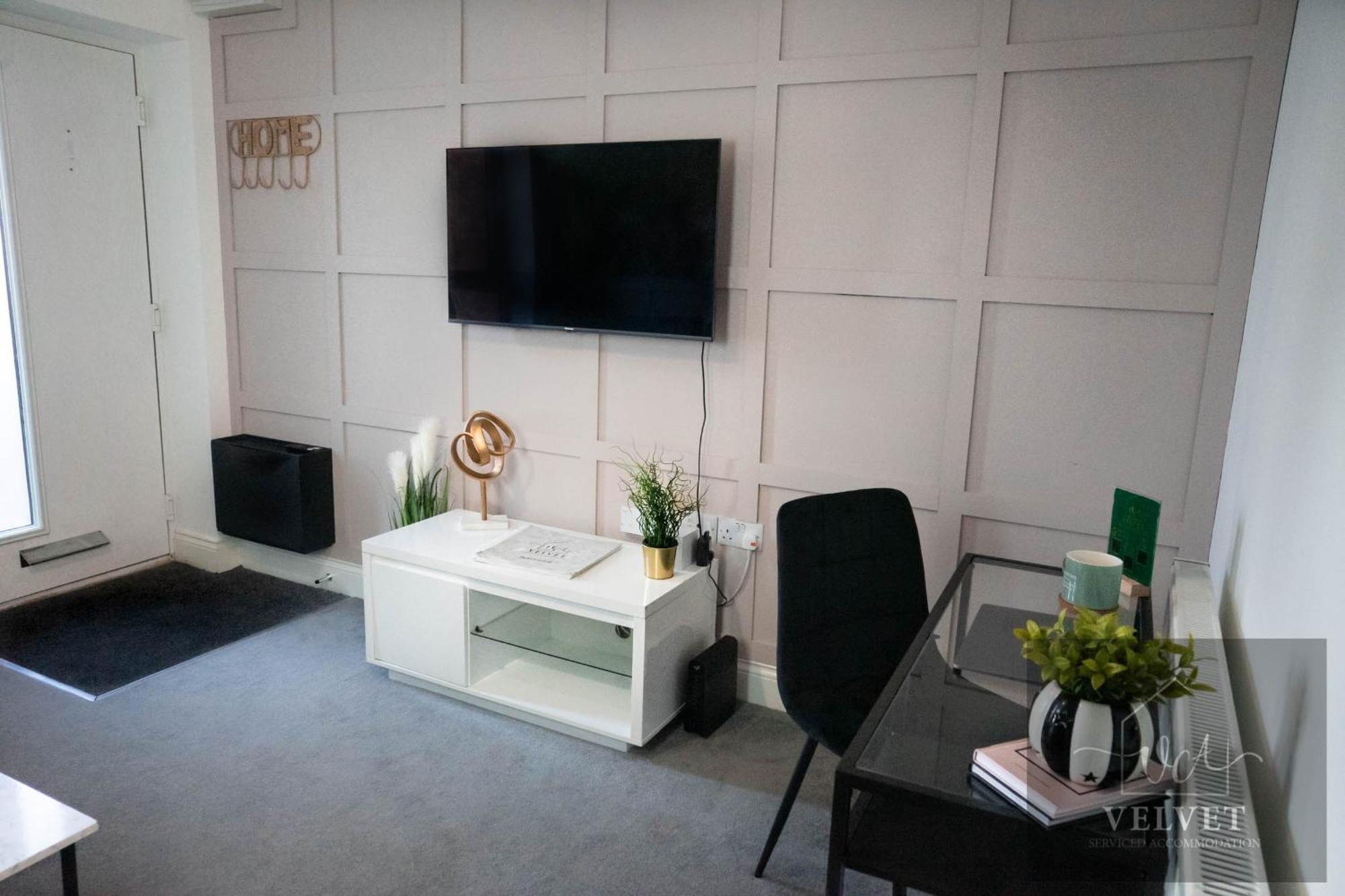 1 Bed House At Velvet Serviced Accommodation Swansea With Free Parking & Wifi - Sa1 Εξωτερικό φωτογραφία